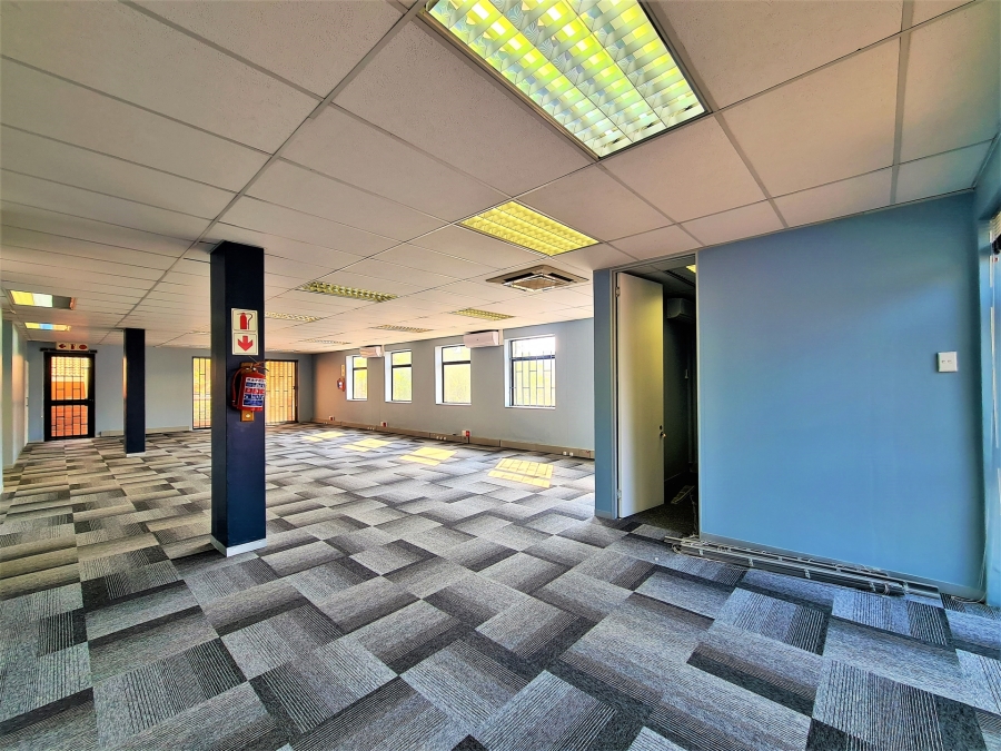 To Let commercial Property for Rent in Constantia Kloof Gauteng