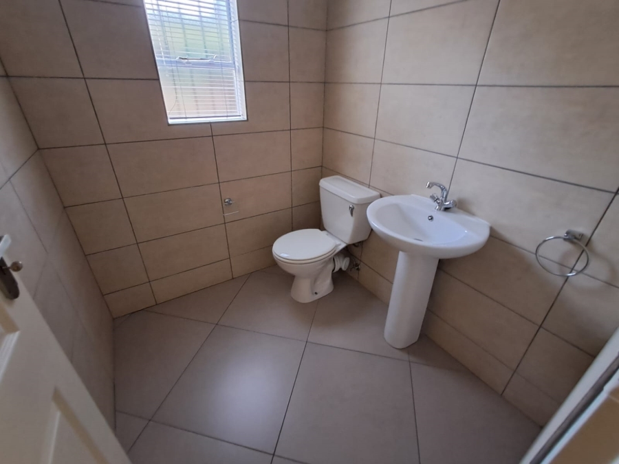 To Let commercial Property for Rent in Three Rivers Proper Gauteng