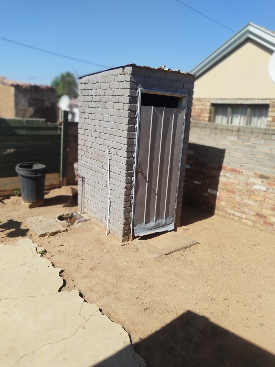 2 Bedroom Property for Sale in Booysens Gauteng
