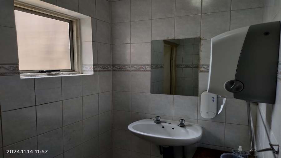 Commercial Property for Sale in Hoogland Gauteng