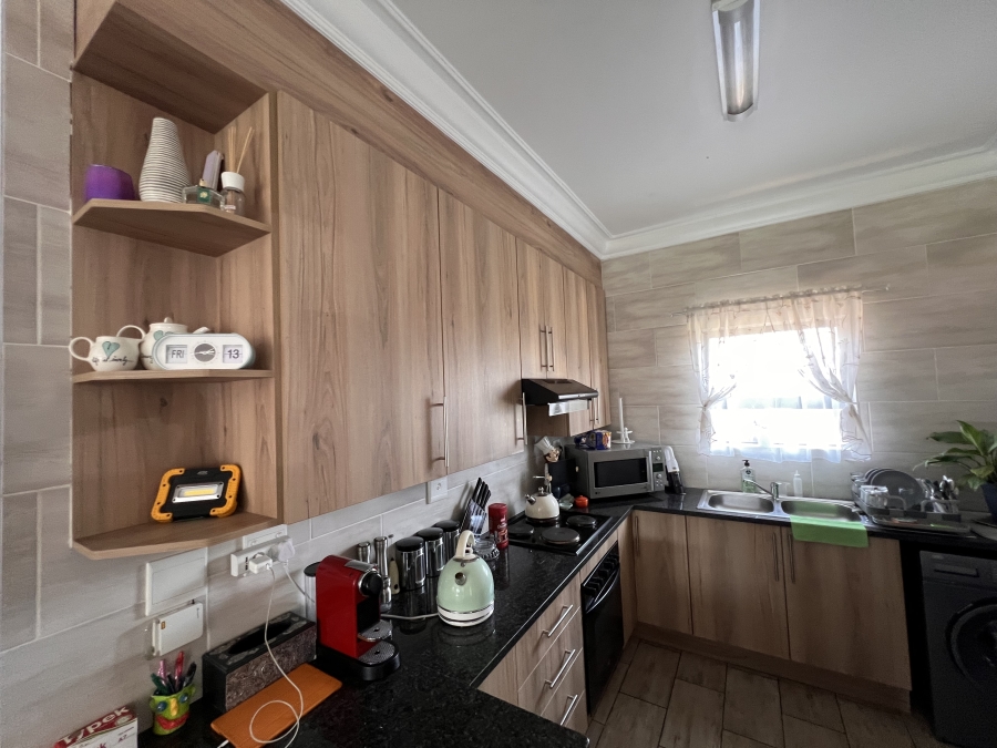 To Let 2 Bedroom Property for Rent in Meyersdal Gauteng