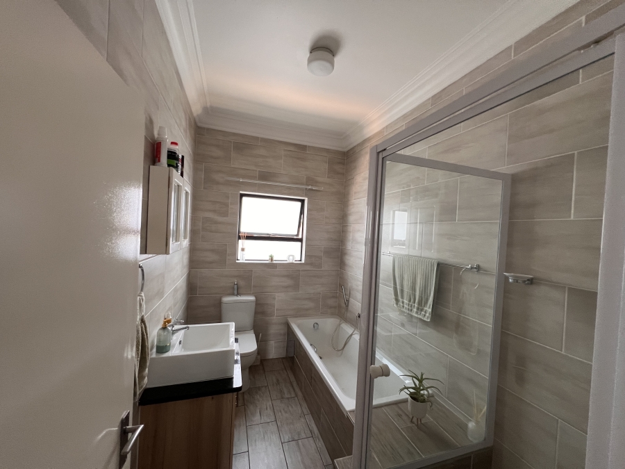 To Let 2 Bedroom Property for Rent in Meyersdal Gauteng