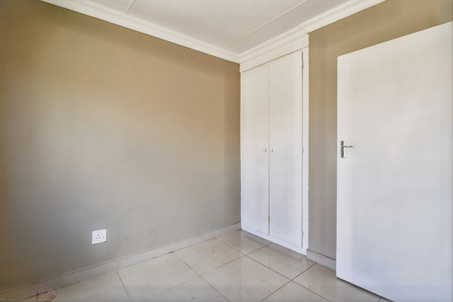 2 Bedroom Property for Sale in Halfway Gardens Gauteng