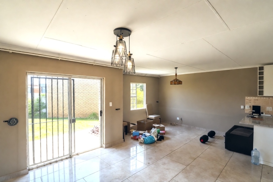 2 Bedroom Property for Sale in Halfway Gardens Gauteng