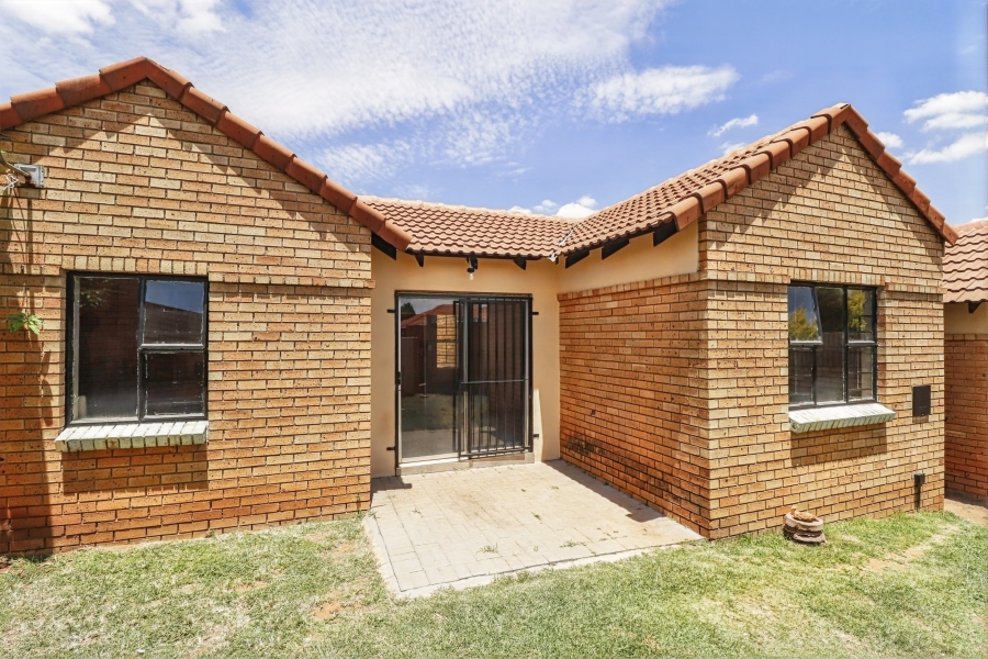 2 Bedroom Property for Sale in Halfway Gardens Gauteng