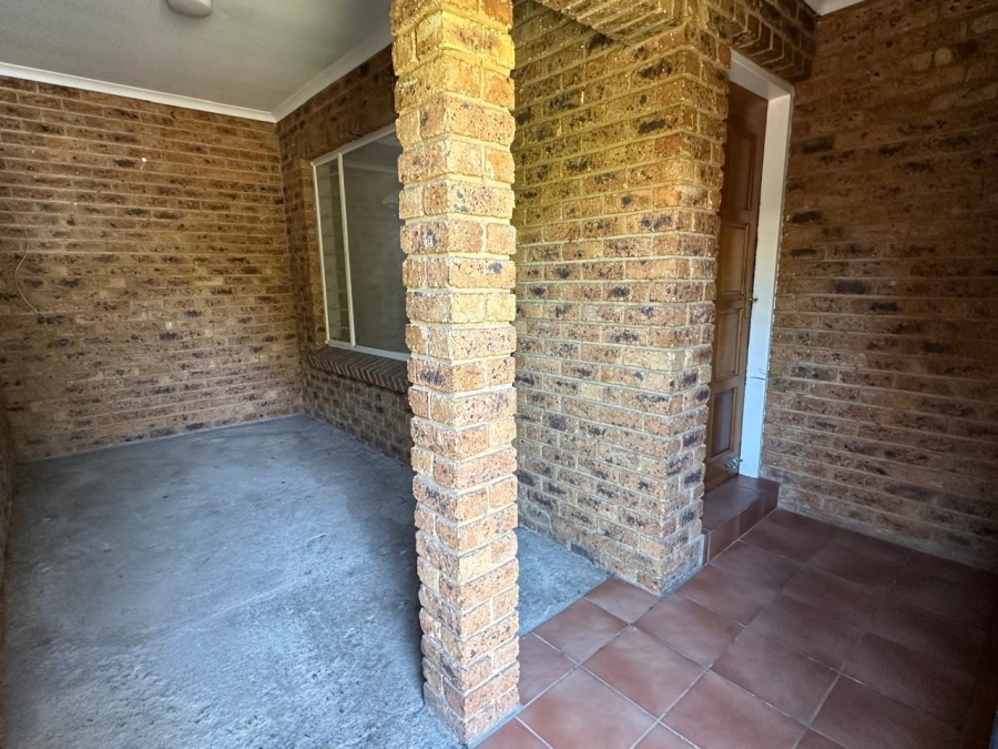 2 Bedroom Property for Sale in Marais Steyn Park Gauteng