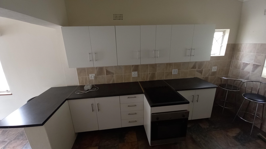 1 Bedroom Property for Sale in Mondeor Gauteng