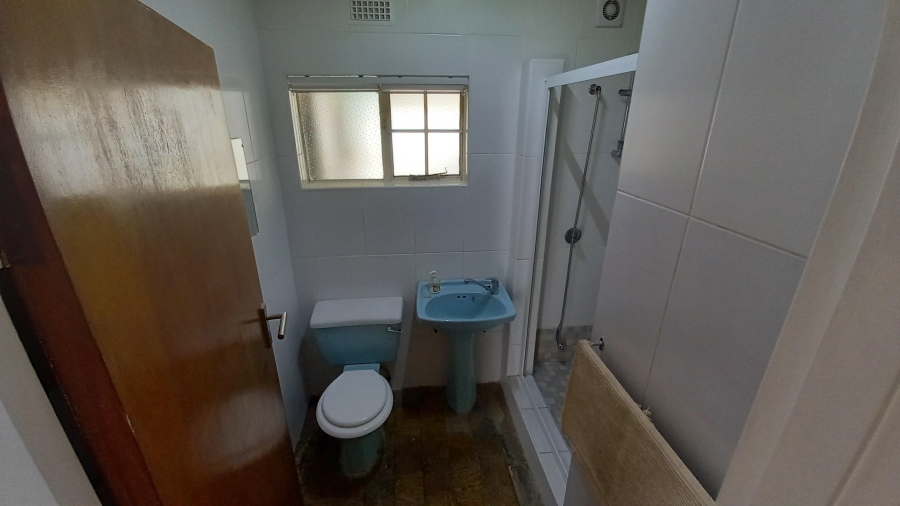 1 Bedroom Property for Sale in Mondeor Gauteng