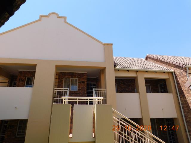 2 Bedroom Property for Sale in Faerie Glen Gauteng