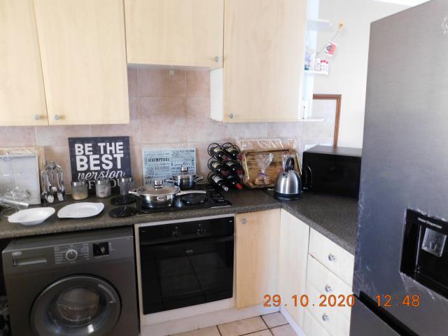 2 Bedroom Property for Sale in Faerie Glen Gauteng