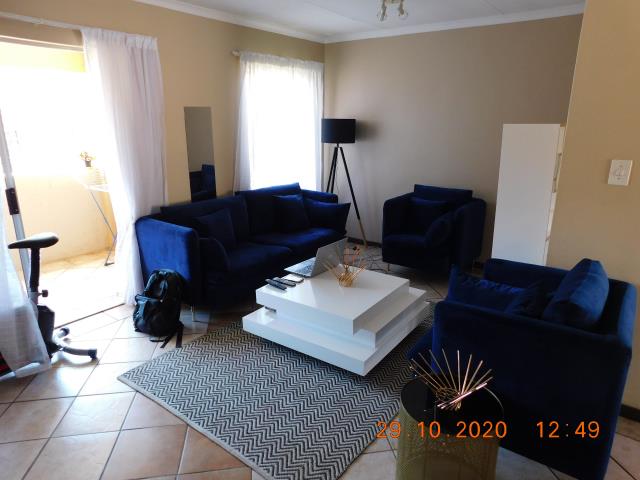 To Let 2 Bedroom Property for Rent in Faerie Glen Gauteng