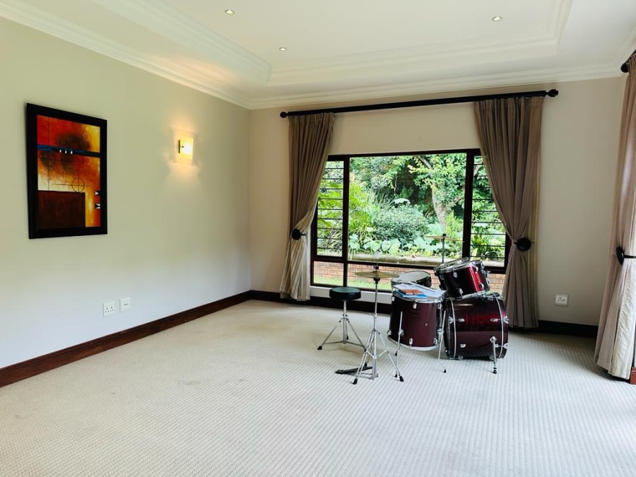 To Let 5 Bedroom Property for Rent in Bryanston Gauteng