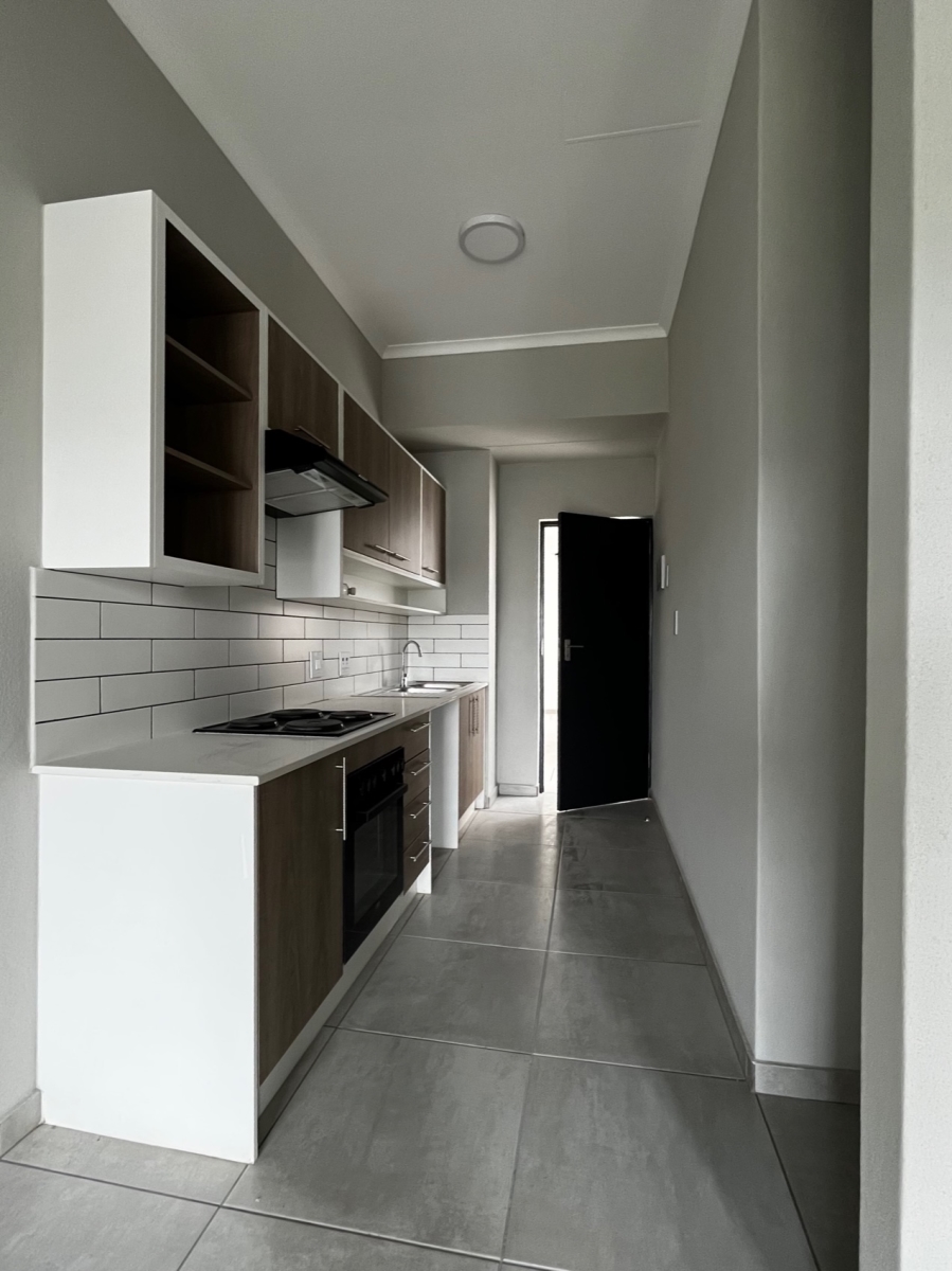 2 Bedroom Property for Sale in Glen Marais Gauteng