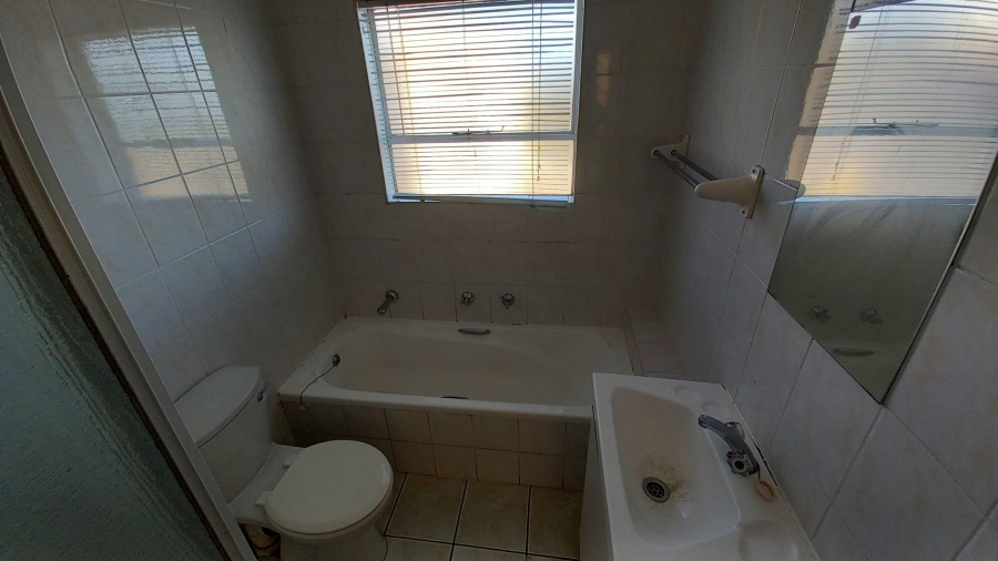 To Let 2 Bedroom Property for Rent in Winchester Hills Gauteng