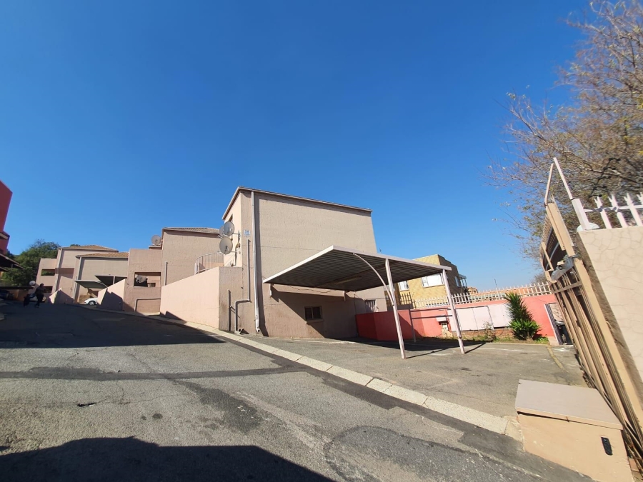 To Let 2 Bedroom Property for Rent in Winchester Hills Gauteng