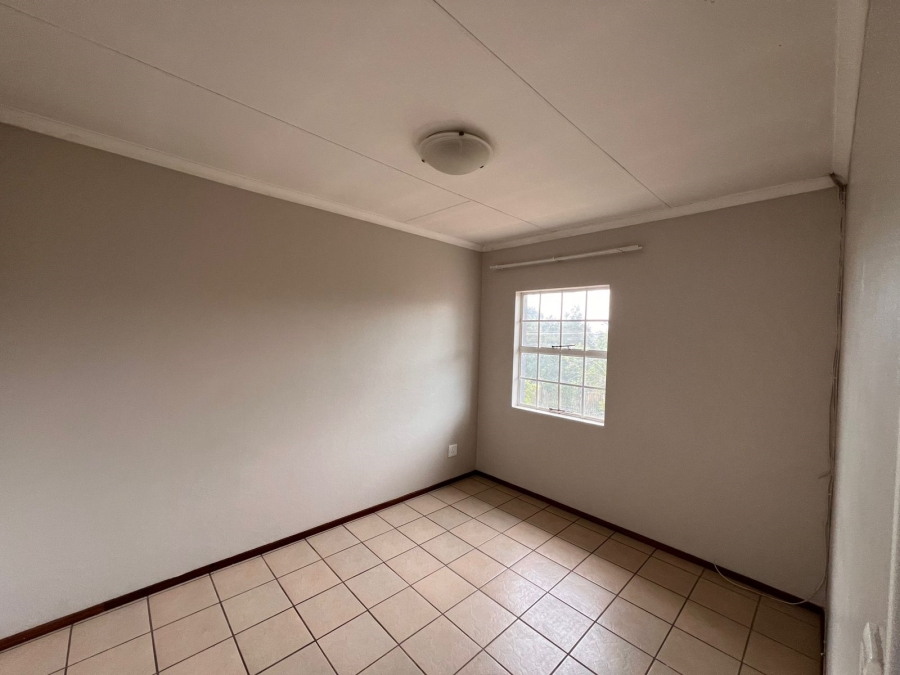 To Let 2 Bedroom Property for Rent in Moffat View Gauteng