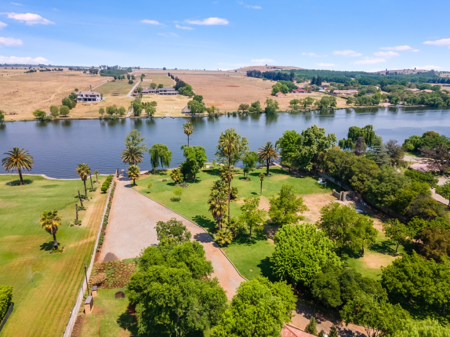 2 Bedroom Property for Sale in Mantevrede Gauteng