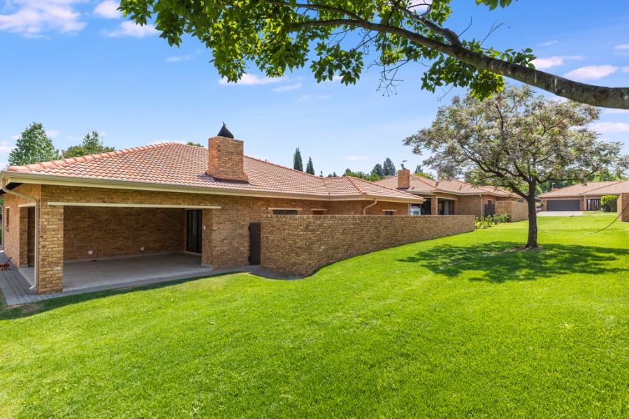 2 Bedroom Property for Sale in Mantevrede Gauteng