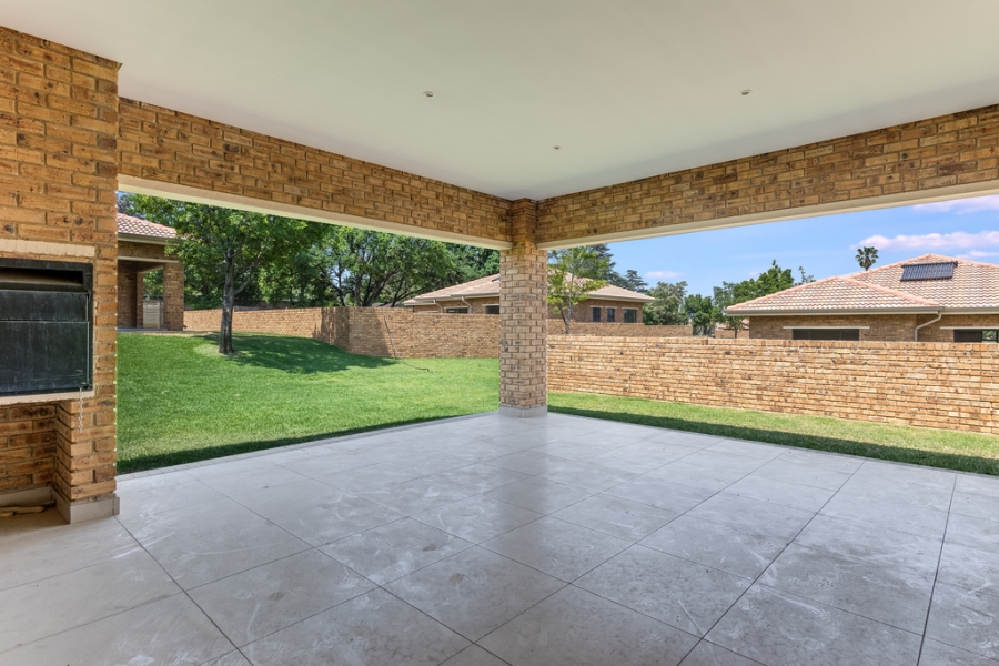 2 Bedroom Property for Sale in Mantevrede Gauteng