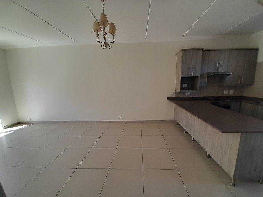 To Let 2 Bedroom Property for Rent in Ormonde Gauteng