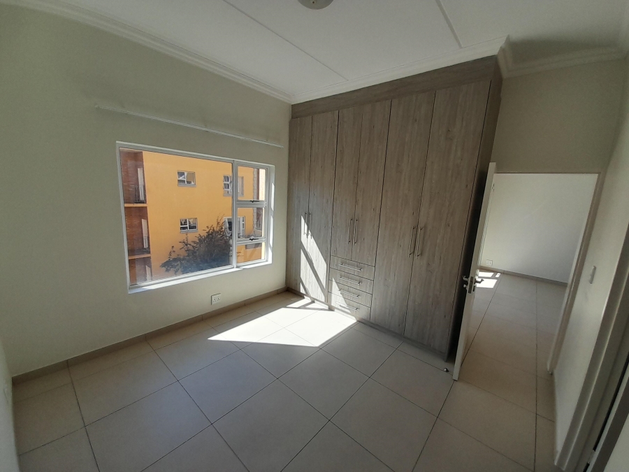 To Let 2 Bedroom Property for Rent in Ormonde Gauteng