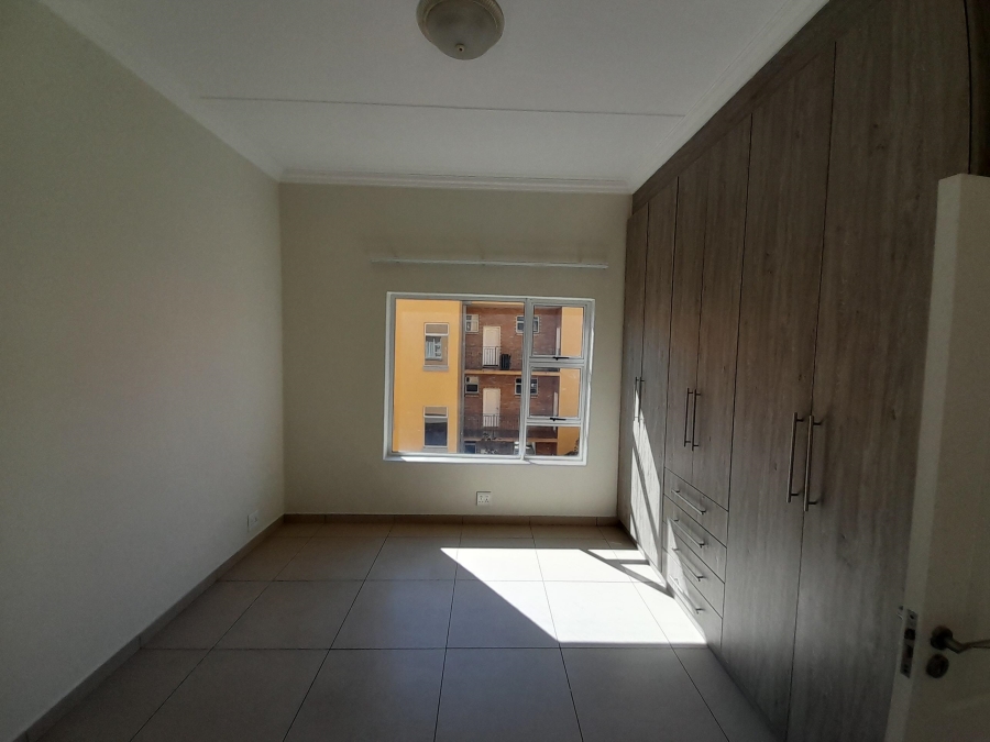 To Let 2 Bedroom Property for Rent in Ormonde Gauteng