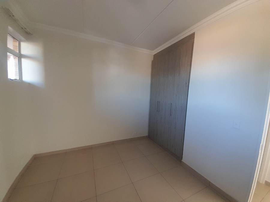 To Let 2 Bedroom Property for Rent in Ormonde Gauteng
