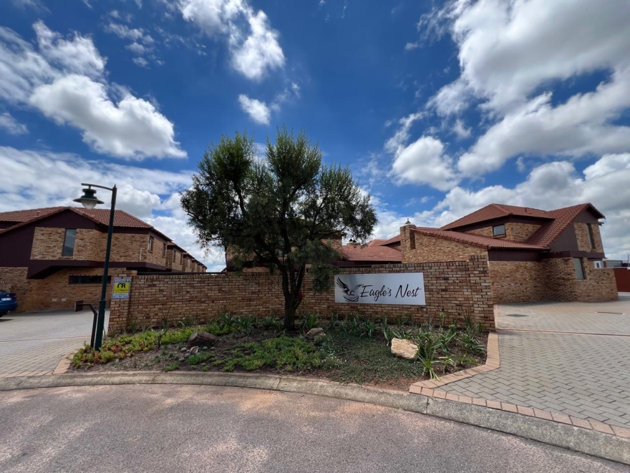 To Let 3 Bedroom Property for Rent in Glen Marais Gauteng