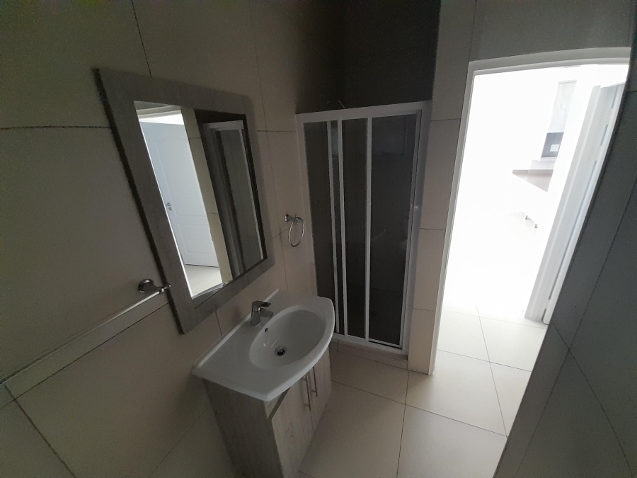 To Let 2 Bedroom Property for Rent in Ormonde Gauteng