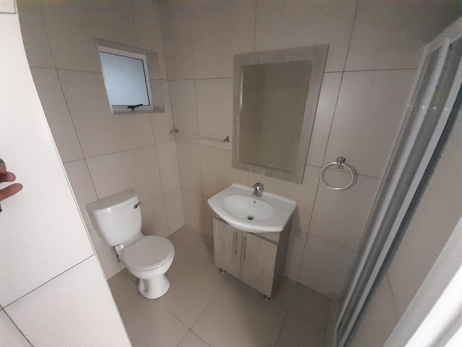 To Let 2 Bedroom Property for Rent in Ormonde Gauteng