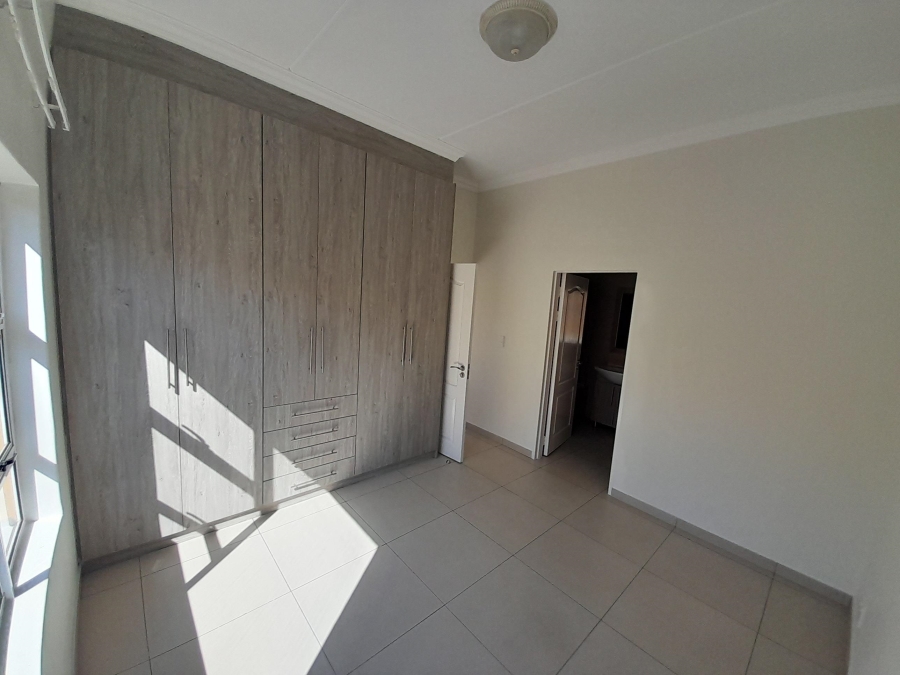 To Let 2 Bedroom Property for Rent in Ormonde Gauteng