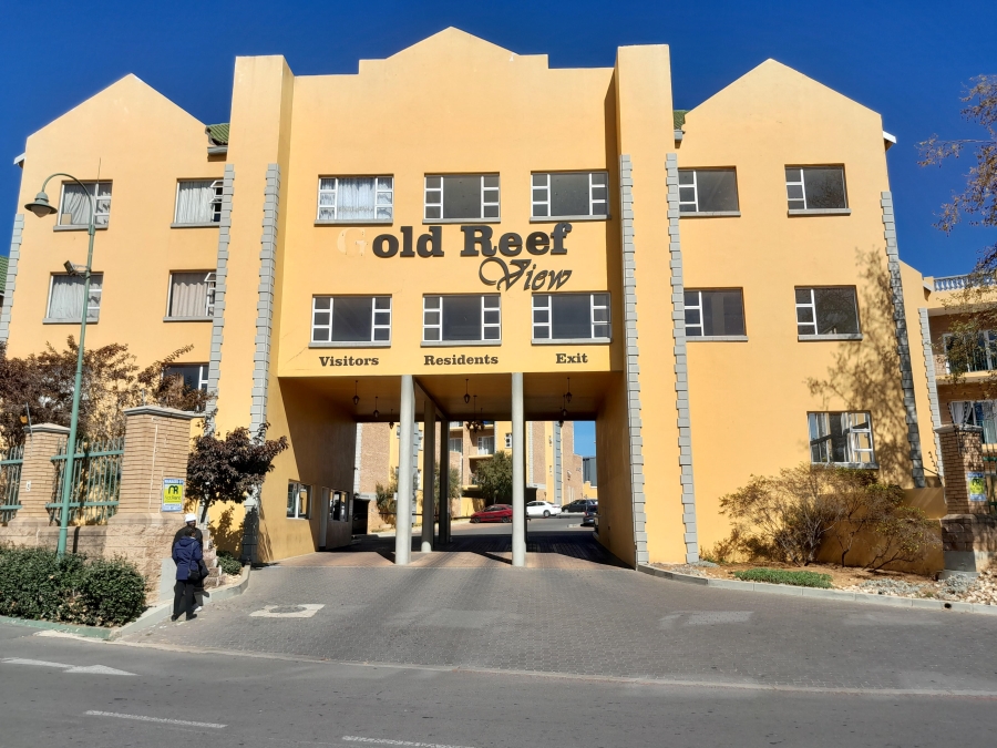 To Let 2 Bedroom Property for Rent in Ormonde Gauteng