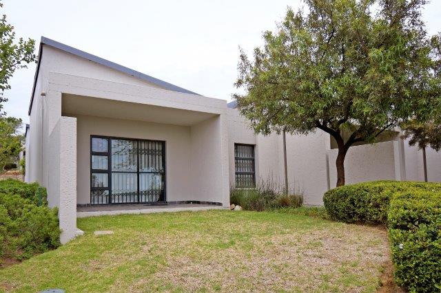 To Let 3 Bedroom Property for Rent in Jackal Creek Golf Estate Gauteng
