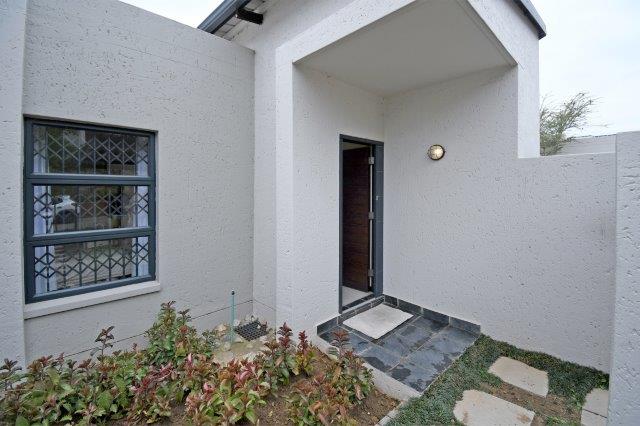 To Let 3 Bedroom Property for Rent in Jackal Creek Golf Estate Gauteng