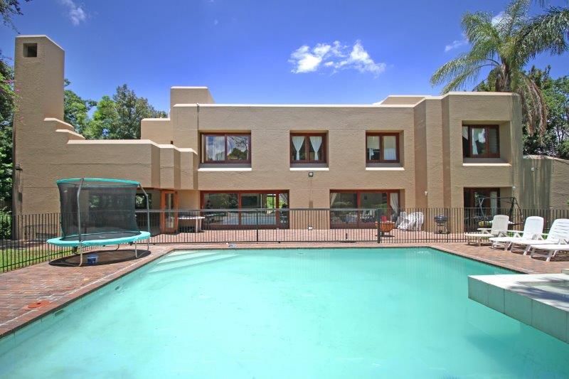 To Let 4 Bedroom Property for Rent in Victory Park Gauteng