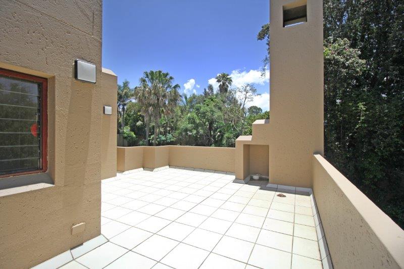 To Let 4 Bedroom Property for Rent in Victory Park Gauteng