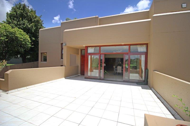 To Let 4 Bedroom Property for Rent in Victory Park Gauteng