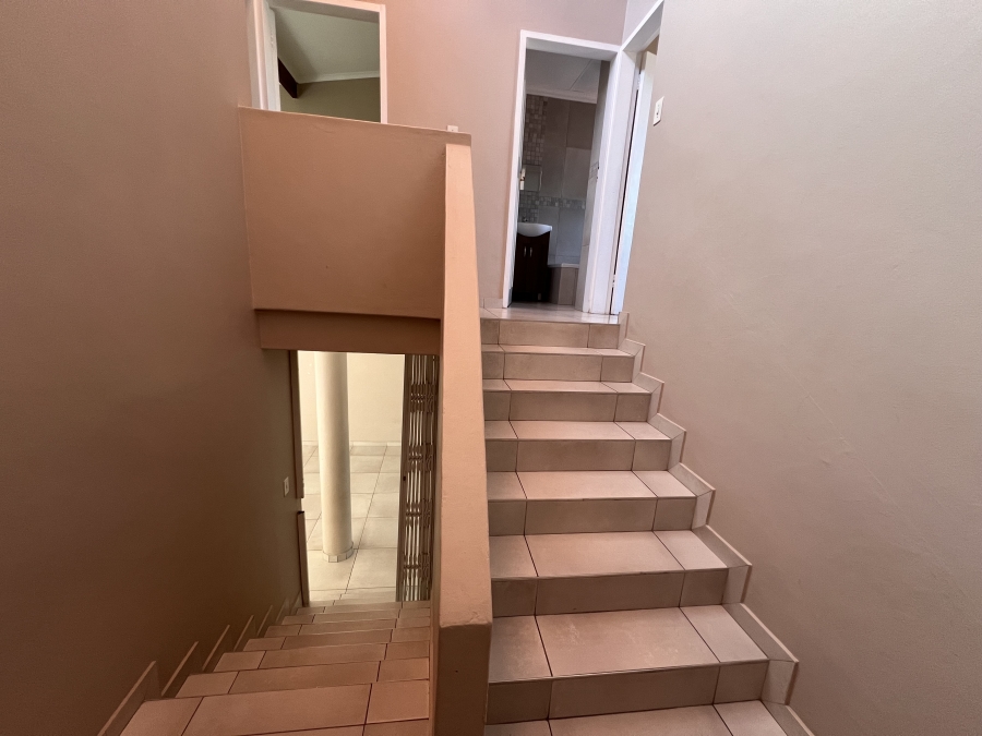 3 Bedroom Property for Sale in Oakdene Gauteng