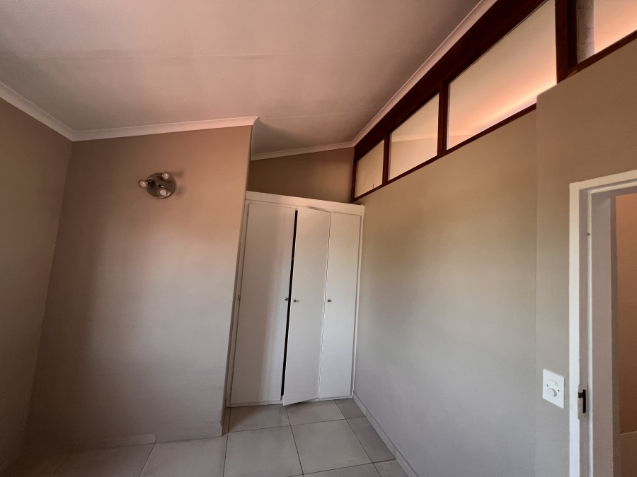 3 Bedroom Property for Sale in Oakdene Gauteng