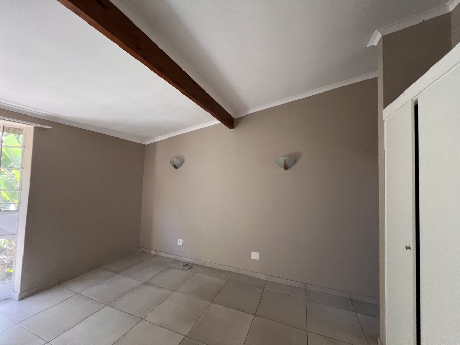 3 Bedroom Property for Sale in Oakdene Gauteng