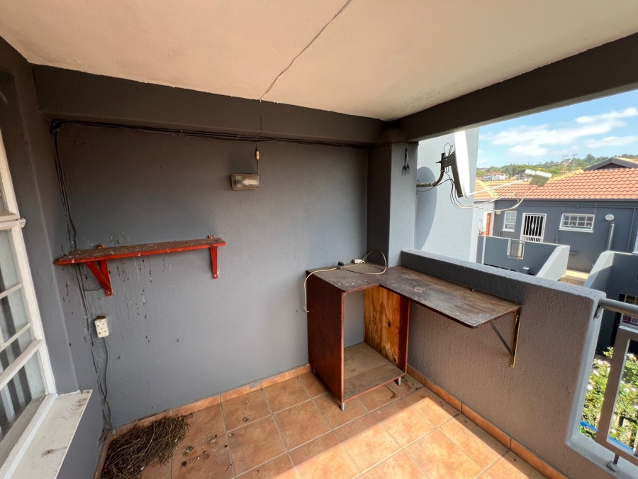 3 Bedroom Property for Sale in Linmeyer Gauteng