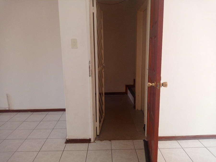 12 Bedroom Property for Sale in Laudium Ext 1 Gauteng