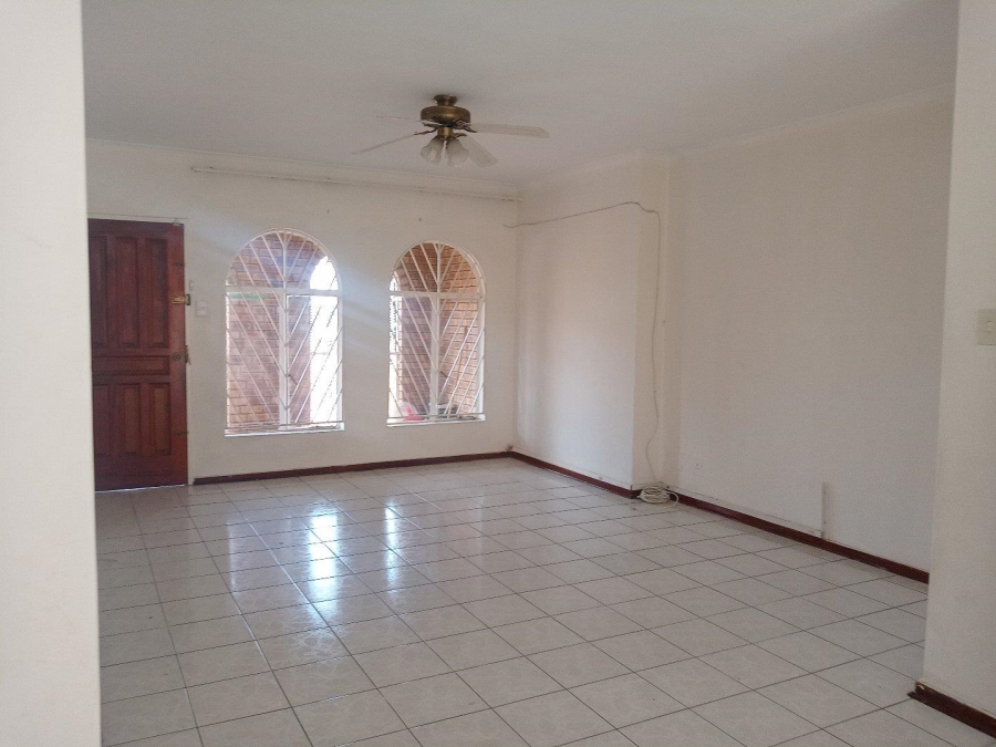 12 Bedroom Property for Sale in Laudium Ext 1 Gauteng