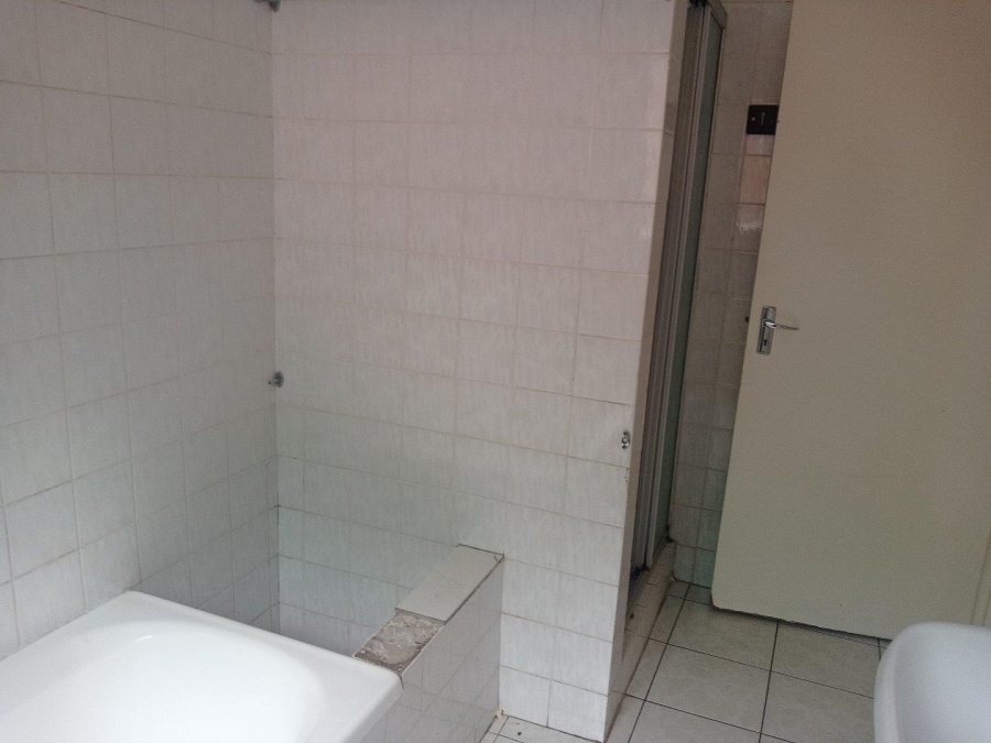 12 Bedroom Property for Sale in Laudium Ext 1 Gauteng