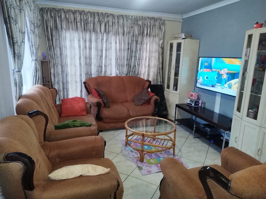 2 Bedroom Property for Sale in Birch Acres Gauteng