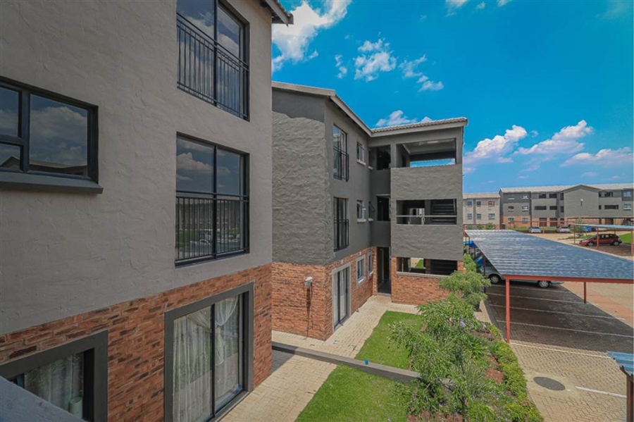 To Let 3 Bedroom Property for Rent in Kenleaf Gauteng