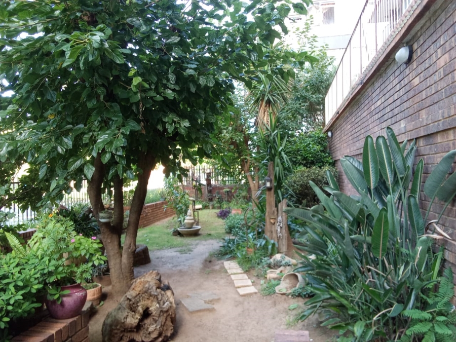 6 Bedroom Property for Sale in Sunnyside Gauteng