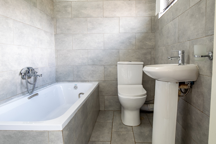 4 Bedroom Property for Sale in Selwyn Gauteng