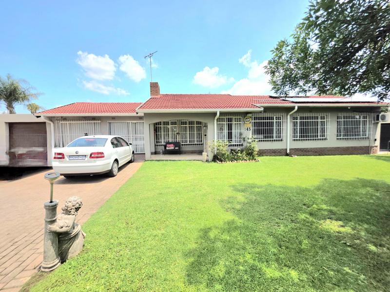 4 Bedroom Property for Sale in Freeway Park Gauteng