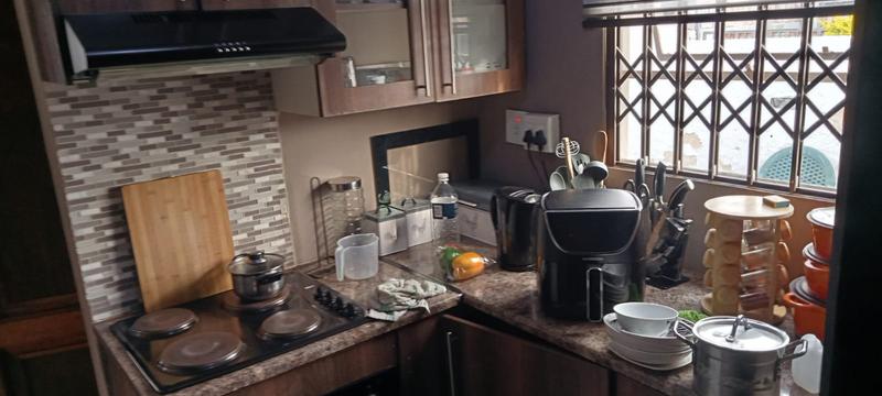 To Let 2 Bedroom Property for Rent in Fleurhof Gauteng